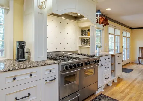 1024 Pinecrest Terrace Ashland OR 97520