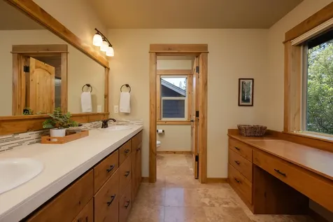 60821 Whitney Place Bend OR 97702