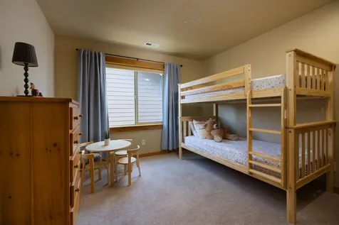 60821 Whitney Place Bend OR 97702