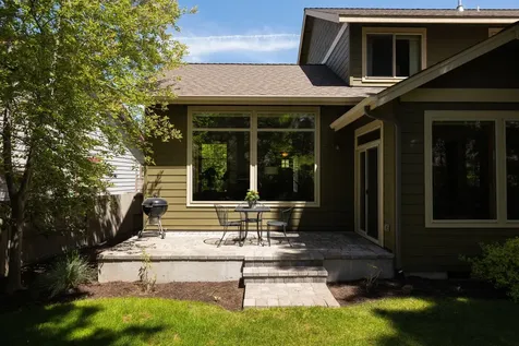 60821 Whitney Place Bend OR 97702