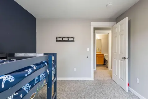 2044 NW 20th Court Redmond OR 97756