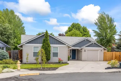 2044 NW 20th Court Redmond OR 97756
