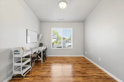 308 Live Oak Loop Central Point OR 97502