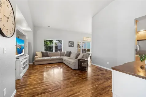 308 Live Oak Loop Central Point OR 97502