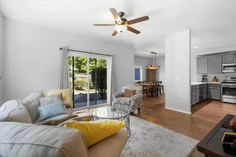 1054 Megan Lane Phoenix OR 97535