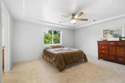 1054 Megan Lane Phoenix OR 97535