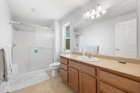 1054 Megan Lane Phoenix OR 97535