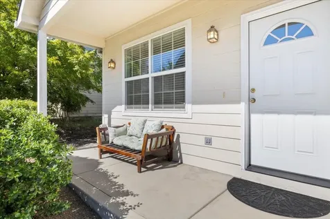 1054 Megan Lane Phoenix OR 97535