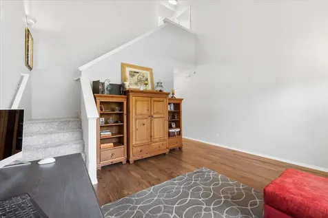 1054 Megan Lane Phoenix OR 97535