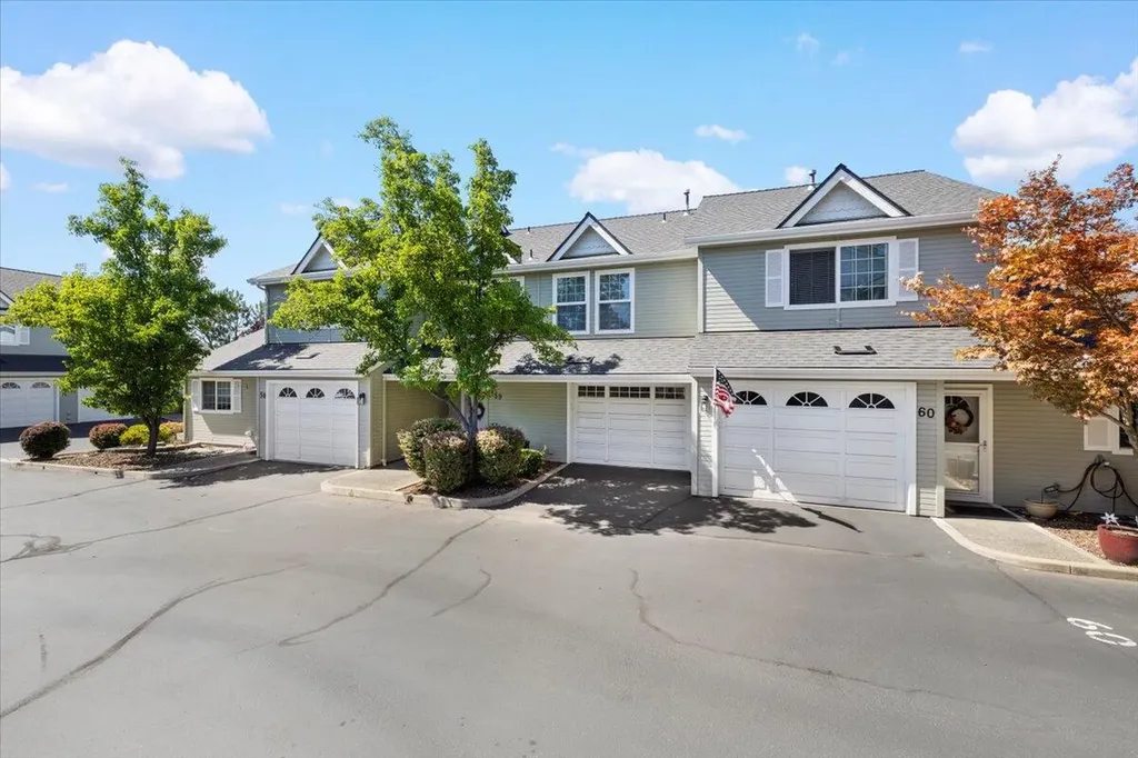 1224 N Modoc Avenue Medford OR 97504