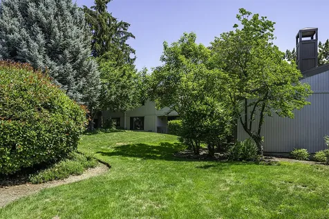 226 Mount Echo Drive Medford OR 97504