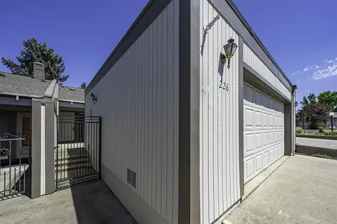 226 Mount Echo Drive Medford OR 97504