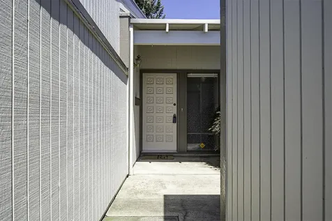 226 Mount Echo Drive Medford OR 97504