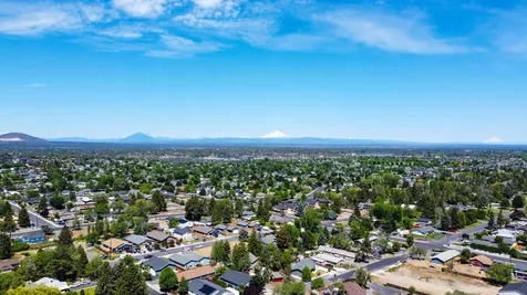 2612 SW 24th Street Redmond OR 97756