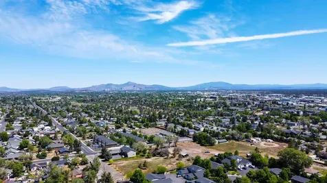 2612 SW 24th Street Redmond OR 97756