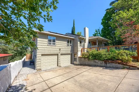 384 Kearney Street Ashland OR 97520