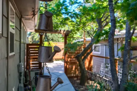 384 Kearney Street Ashland OR 97520