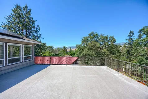 384 Kearney Street Ashland OR 97520