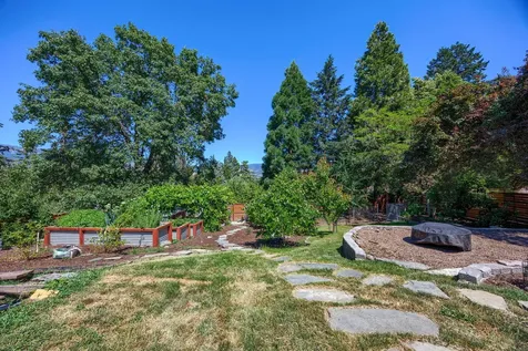 384 Kearney Street Ashland OR 97520