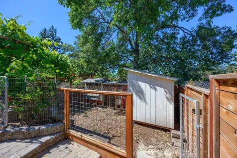 384 Kearney Street Ashland OR 97520