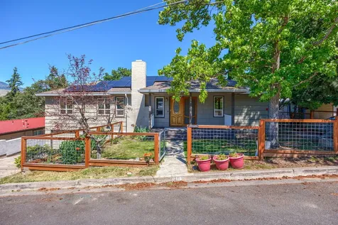 384 Kearney Street Ashland OR 97520