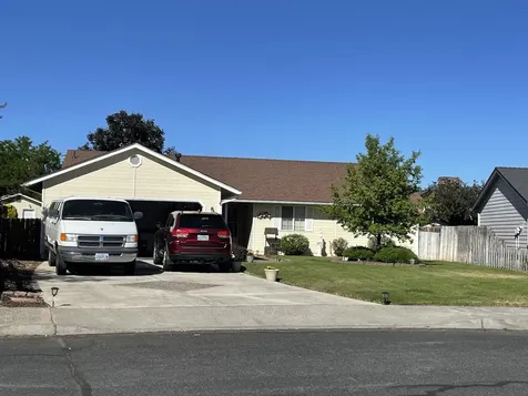 756 NW 20th Street Redmond OR 97756