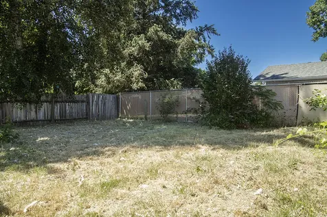 1150 SW Greenwood Avenue Grants Pass OR 97526