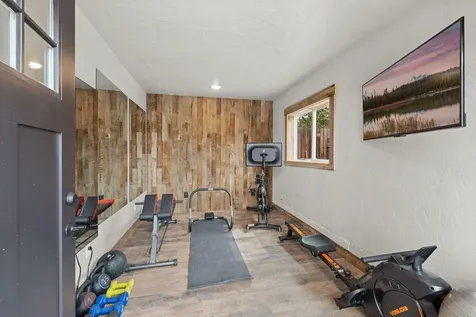 8956 Yahooskin Drive Powell Butte OR 97753