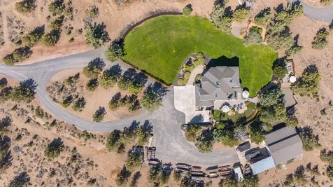 8956 Yahooskin Drive Powell Butte OR 97753