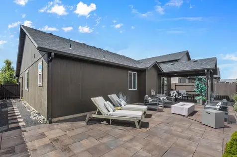 2471 NW Jackpine Lane Redmond OR 97756