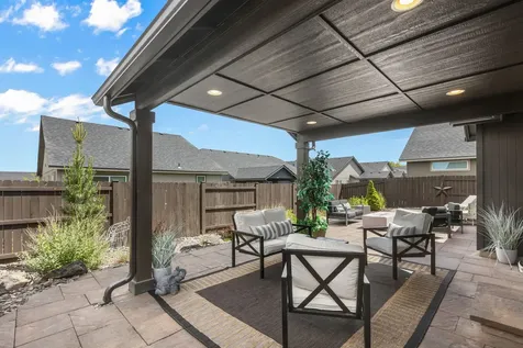 2471 NW Jackpine Lane Redmond OR 97756