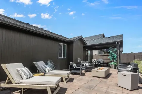 2471 NW Jackpine Lane Redmond OR 97756