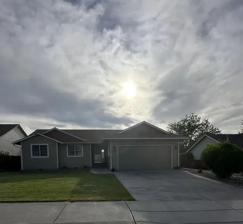 390 NE Hillcrest Street Madras OR 97741