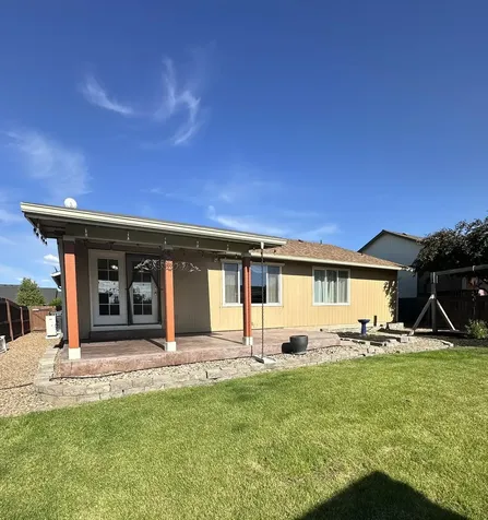 390 NE Hillcrest Street Madras OR 97741