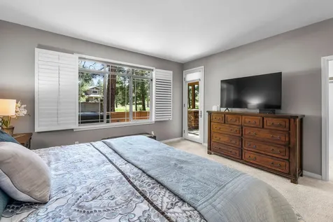19587 Simpson Avenue Bend OR 97702