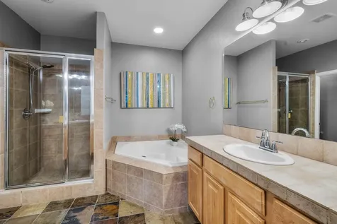 19587 Simpson Avenue Bend OR 97702