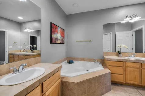 19587 Simpson Avenue Bend OR 97702