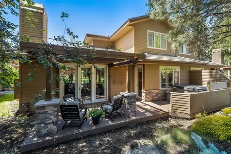 19587 Simpson Avenue Bend OR 97702