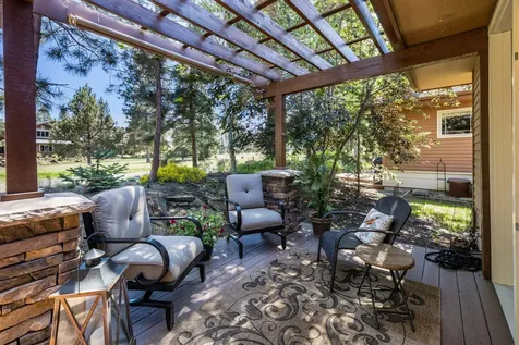 19587 Simpson Avenue Bend OR 97702