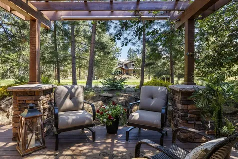 19587 Simpson Avenue Bend OR 97702