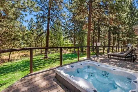 2805 NW Mccook Court Bend OR 97703