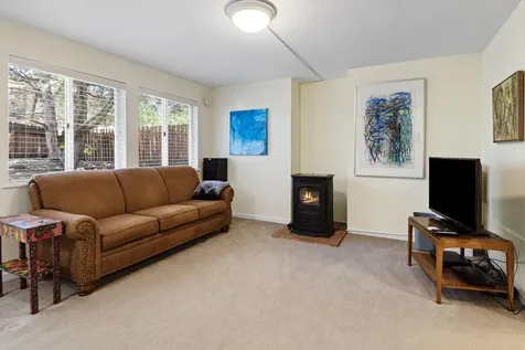 1863 NE Yellowstone Lane Bend OR 97701