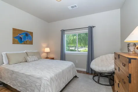 3789 Sherwood Park Drive Medford OR 97504