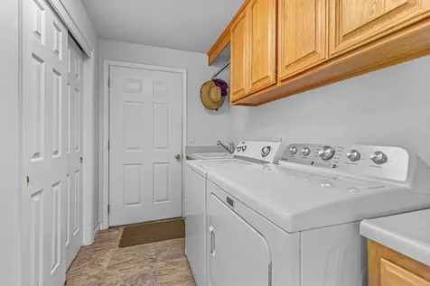 670 Spring Creek Drive Ashland OR 97520