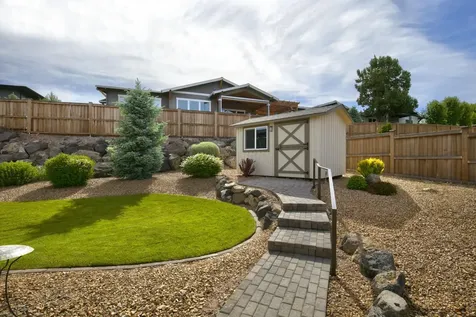 4602 SW Yew Leaf Court Redmond OR 97756
