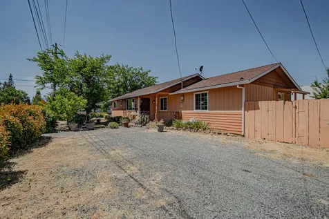 1300 SW Jordan Street Grants Pass OR 97526