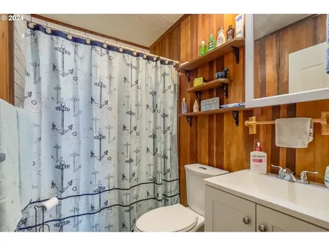 97685 Marina Heights Loop Brookings OR 97415