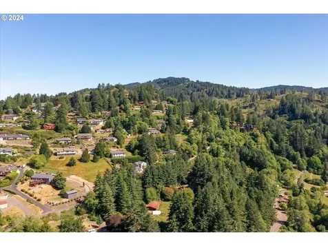 97685 Marina Heights Loop Brookings OR 97415