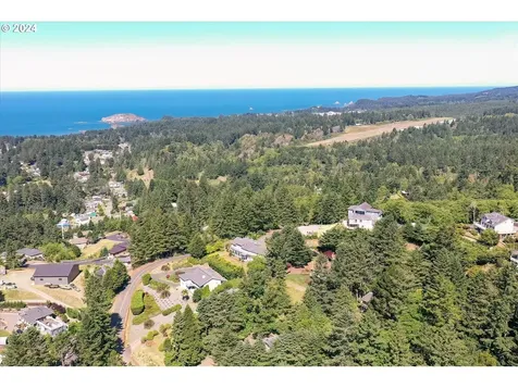 97685 Marina Heights Loop Brookings OR 97415