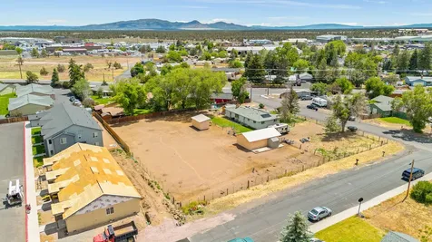 2267 SW Volcano Avenue Redmond OR 97756